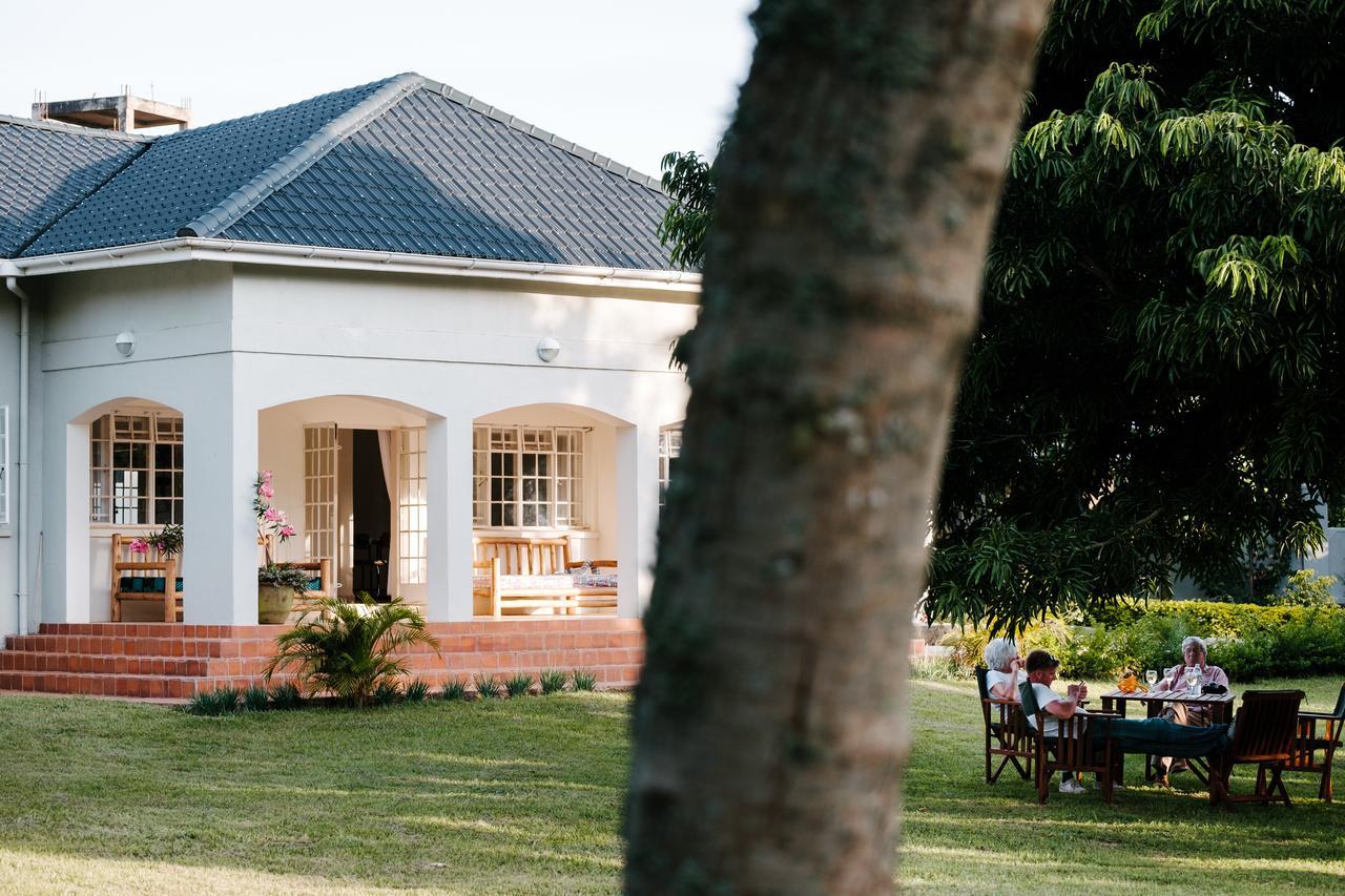 Bed and Breakfast The Guinea Fowl Entebbe Exterior foto